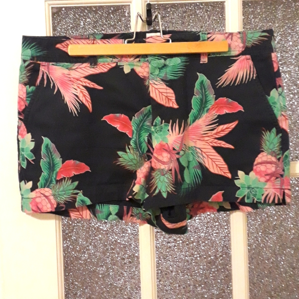 GAP Shorts